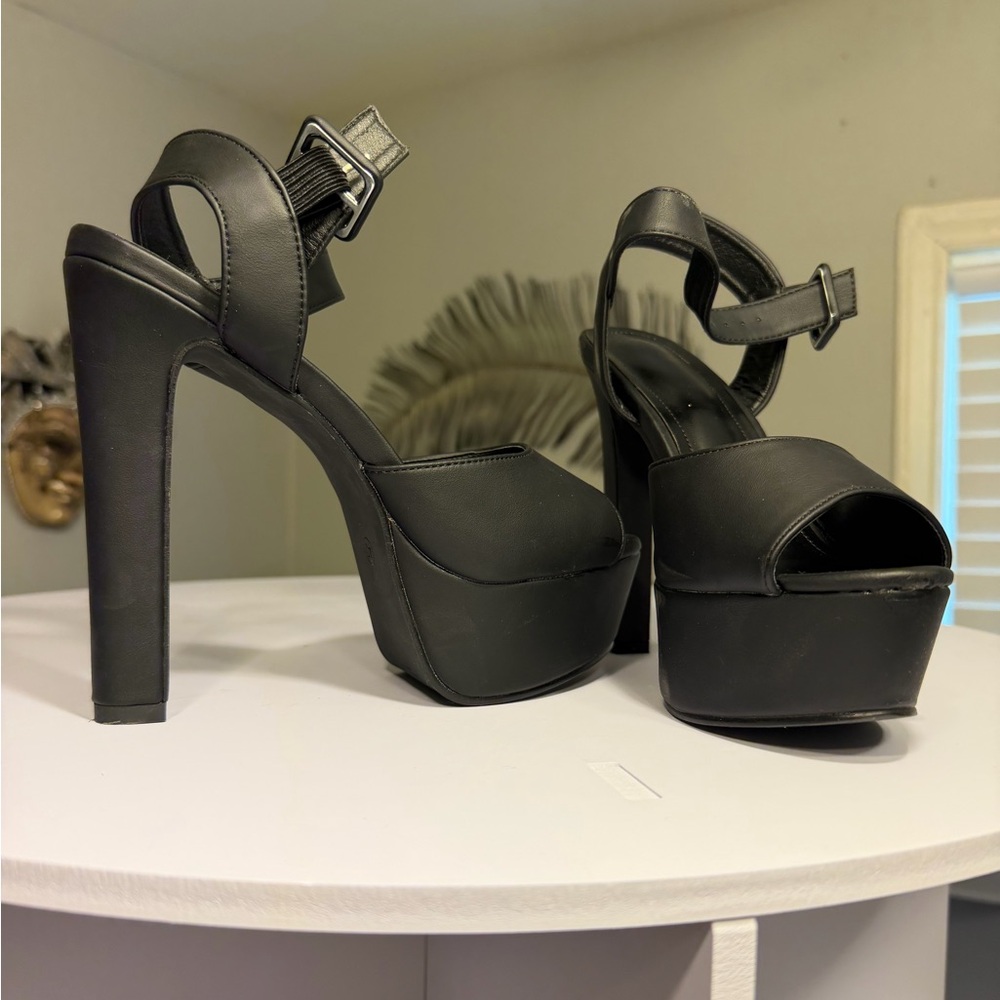 Elegant Black Platform Heels